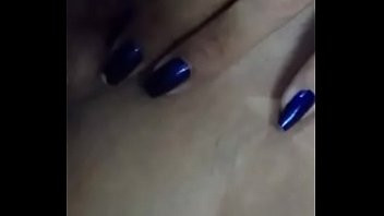 Play Casadinha tocando pro comedor enquanto o corninho dorme. #putinha #casada #corno #cuckold #comedor #whatsapp #safada