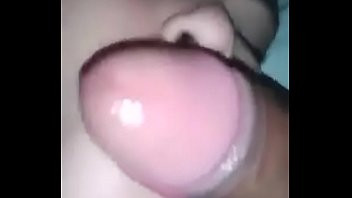 Play Novinha chupando gostoso