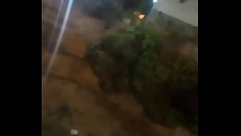 Play Novinho gostoso pulando de muito alto