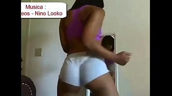 Play Novinha funkeira puta quer rola