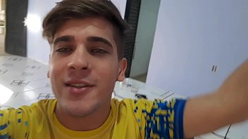 Play Treiller da Patroa tranzando com o Flakael