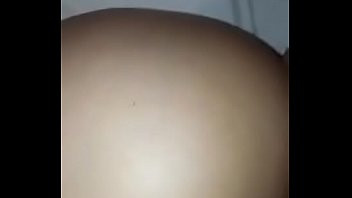 Play Esposa Maravilhosa Ficou Abrindo a Bundinha e Gemeu de Tesão Enquanto o Parceiro Metia a Rola no cu e Gravava Esse Anal Espetacular