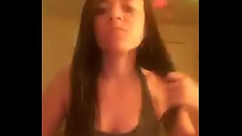 Play AshhBrooke-procurando clientes no Periscope