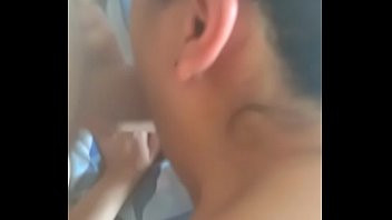 Play Esposa puta chupando a vara do amigo