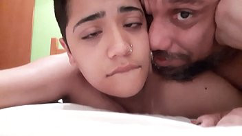 Play BLUEZAO FAZENDO DUDA HUGNEN GOZAR BEM GOSTOSO GEMENDO DE PRAZER