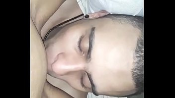 Play Moreno chupando a buceta da novinha