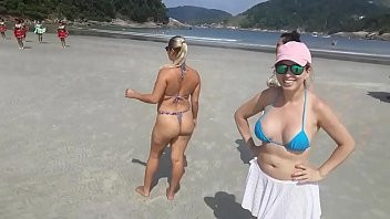 Play Caiu na net !!! Flagrei 3 atrizes porno safadas na praia. Sera que elas me deram bola ? Mirella Mansur - Agatha Ludovino