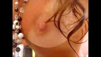 Play Ninfetinha peituda linda - http://bucetolandia.com/