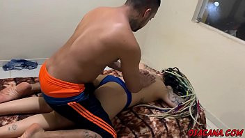 Play Meu primo fez massagem em mim e não resisti - Lipe Louco