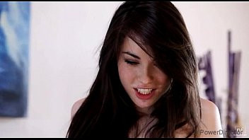 Play Ninfeta trepando gostoso