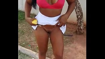 Play Minha amiga Putinha querendo uma grana