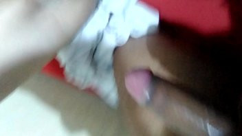 Play Putinha dando a buceta