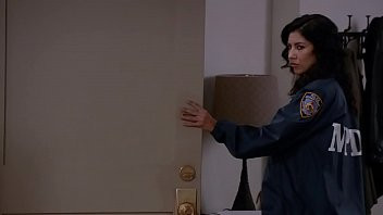 Play Brooklyn Nine-Nine S03E09 Dublada Português/BR [facebook.com/Página-Que-Eu-Criei-Só-Pra-Fazer-Sinopses-Sinceras-das-Séries-273625406911098]