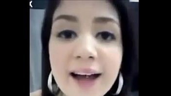 Play Britney Bitch Mostrando Buceta Para o Grupo