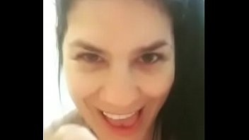 Play Bruna Ferraz sensualizing