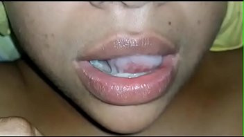 Engolindo leitinho do meu marido - Lanchinho da Tarde Rs