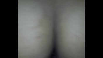 Play Novinha sentando