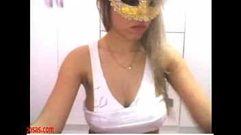 Play ENQUANTO O MARIDO TRABALHA... a loirinha se exibe para os machos na webcam! Essa e a loirinha casada dos videos aqui do canal de BC Santa Catarina, SE O VIDEO TIVER MUITOS LIKES VAMOS POSTANDO A CONTINUCACAO PRA VCS!