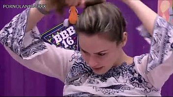 Play Video Ana Paula BBB16 De Fio Dental Pelada