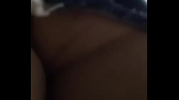 Play Novinha safadinha de saia curta