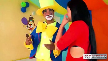 Play The clown fucked a hot bitch - Yara Rocha - Ed Junior - - -