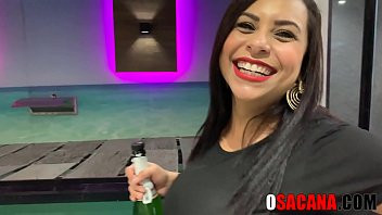 Play Conheci uma gordinha muito safada e fui com ela pro motel Gabriela Ramos