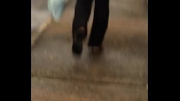 Play Loira rabuda na rua