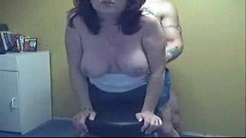 Play Esposa trabalhando em casa