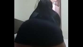 Play Pamela Ferrary rebolando a raba sem calcinha