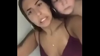 Play Novinha carioca rebolando