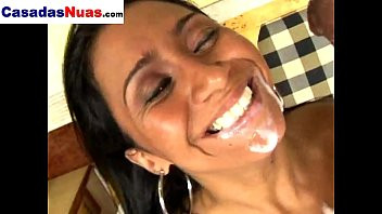 Play [Visite CasadasNuas.Com] Deise25 Gosta de Ser PUTA e MOSTRA Como Faz -- Deise25 do Site CasadasNuas.com Dá Aula de Putaria -- Visite CasadasNuas.Com