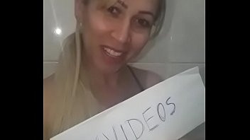 Play Mirella Mansur
