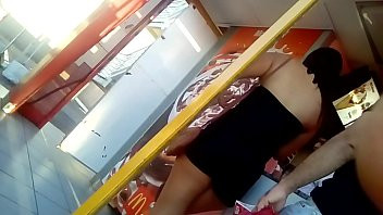 Play Gostosa de shortinho