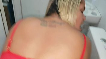 Play Sexo com desconhecido no banheiro sujo do Museo sem camisinha !!! Paty Bumbum