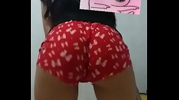Play Novinha magrinha rebolando gostoso